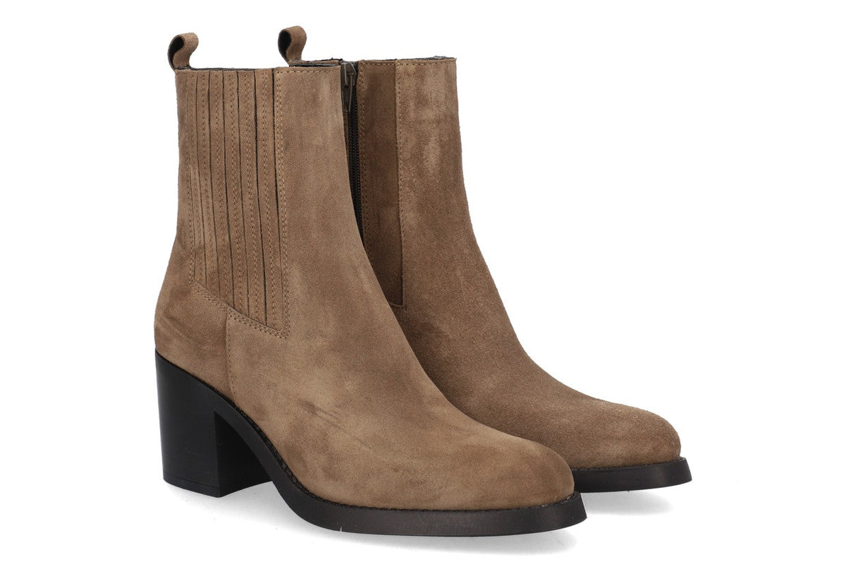 LEYNA SANDER 2403