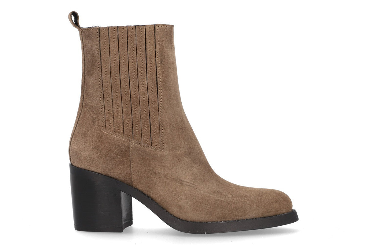 LEYNA SANDER 2403