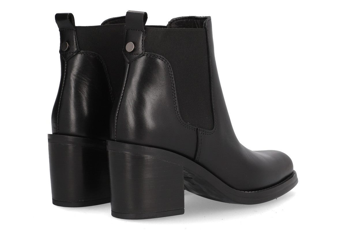 LEYNA NEGRO 2404