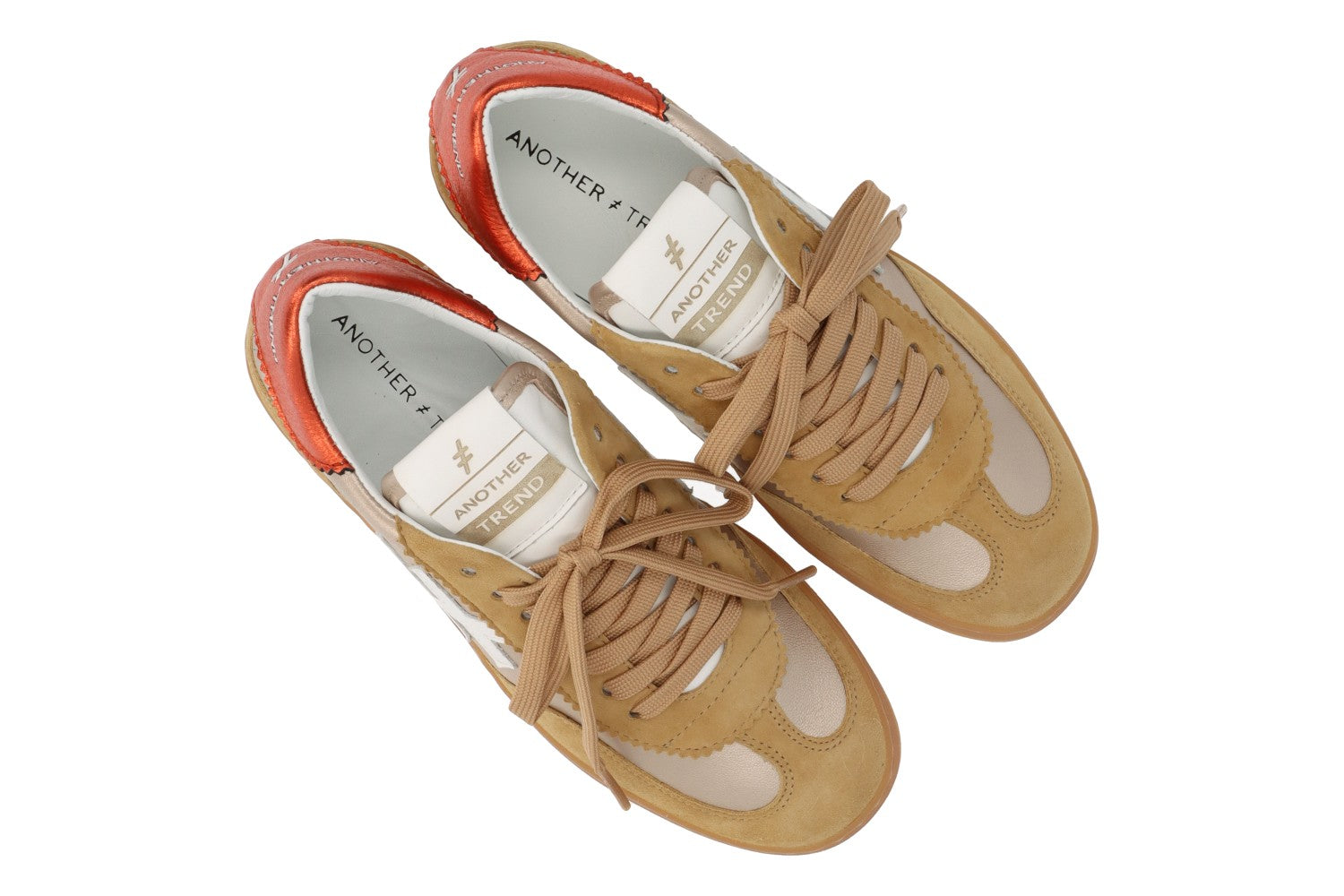 ZAPATILLA ICONIC CAMEL A032