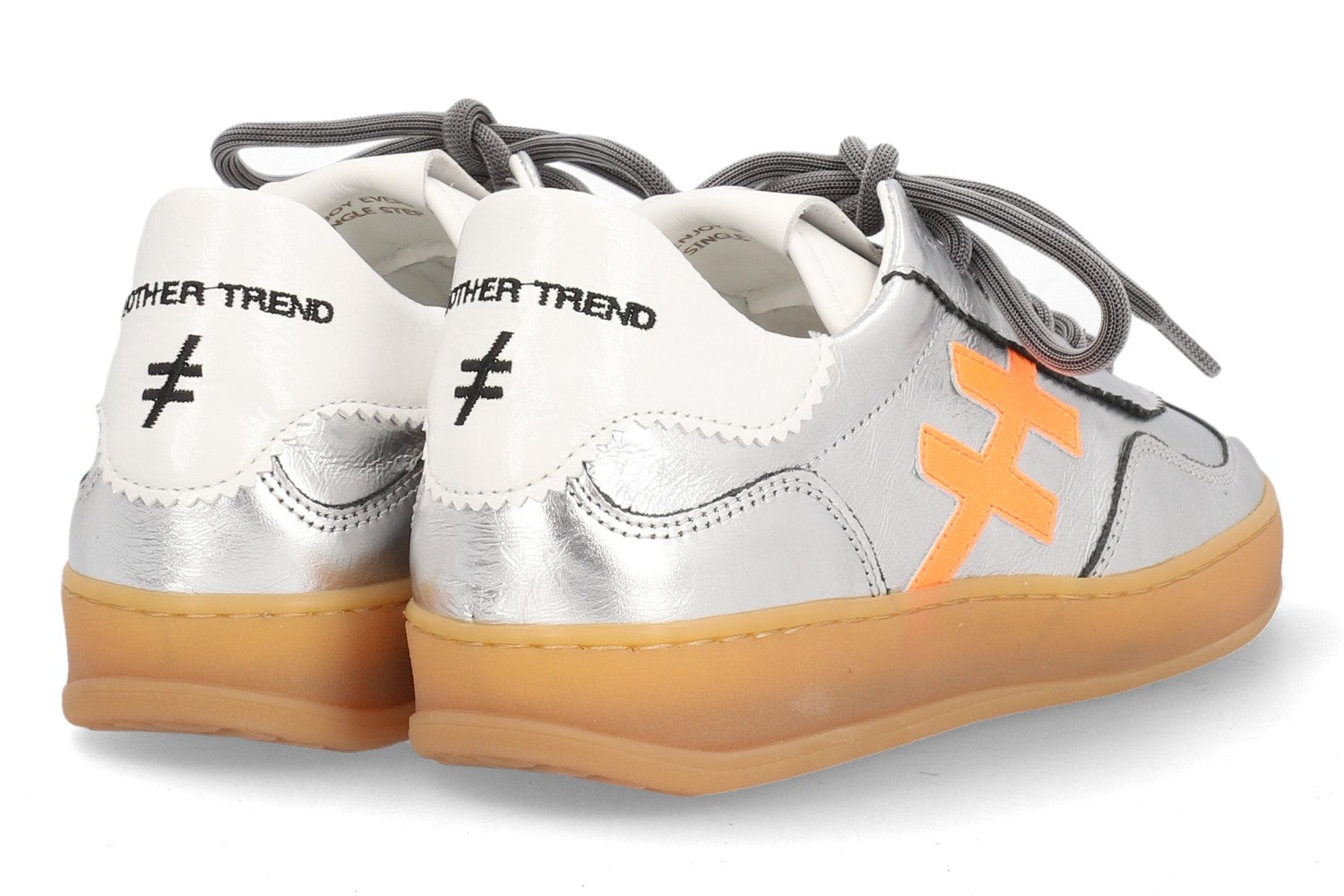 ZAPATILLA ICONIC PLATA A032