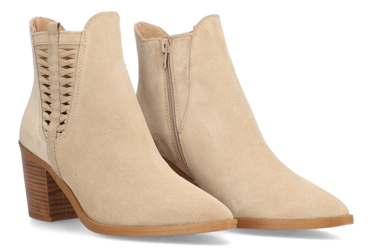 BOTIN ALINA ARENA 2028