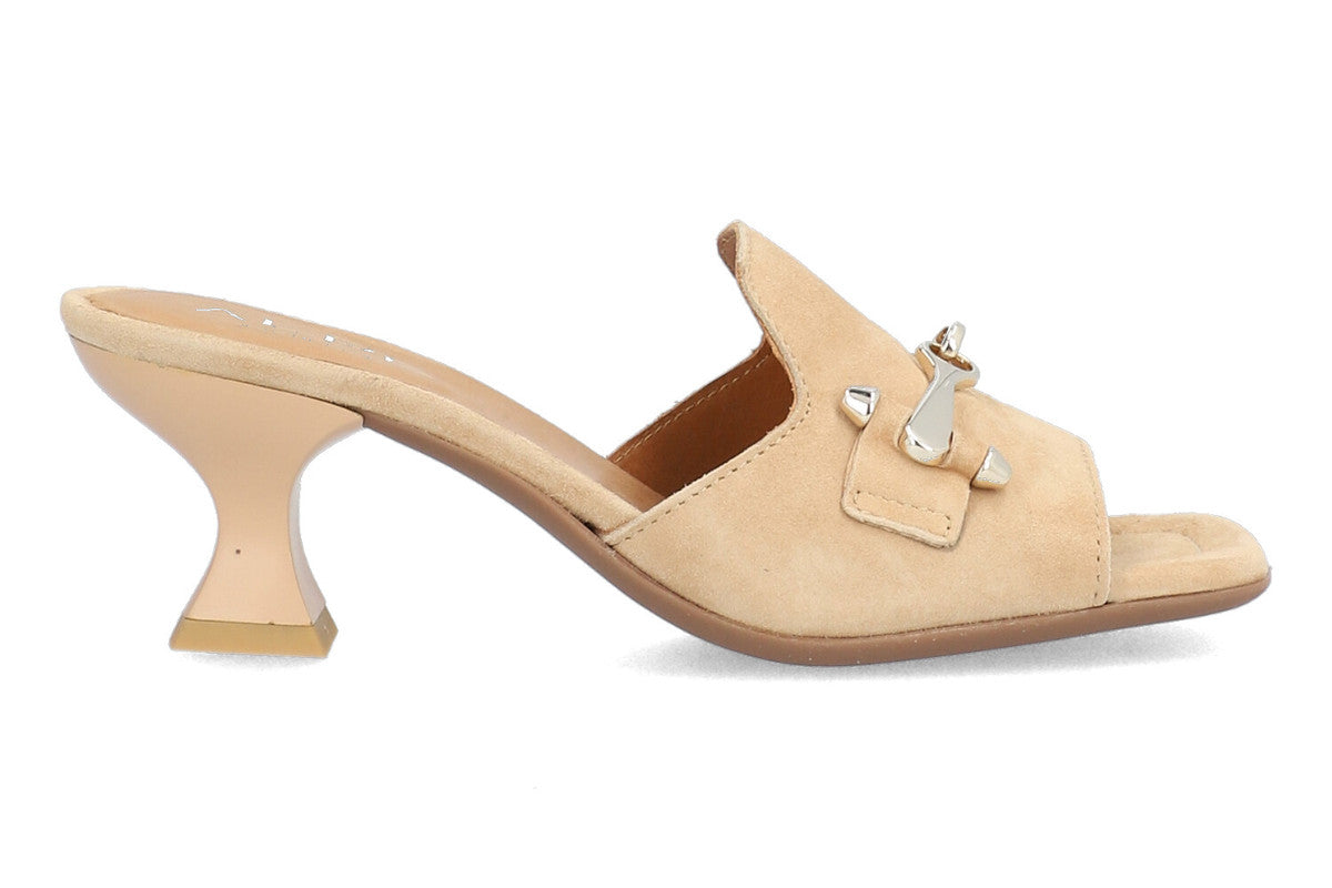 SANDALIA VERSALLES CAMELLO 2536