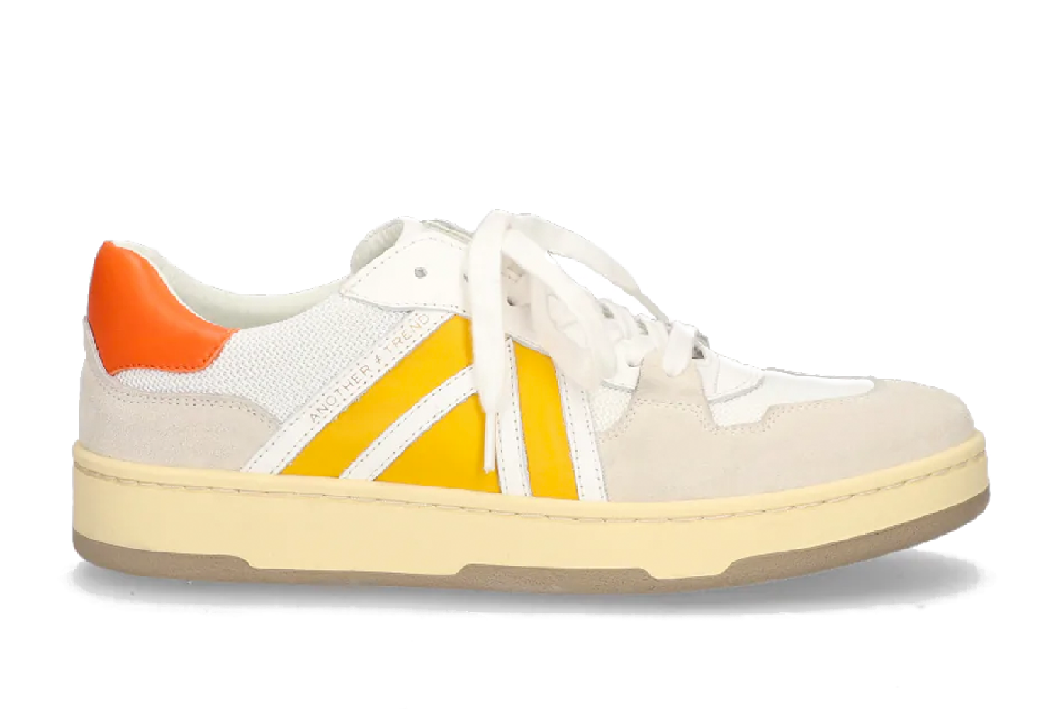 LOW RETRO CREAM A009