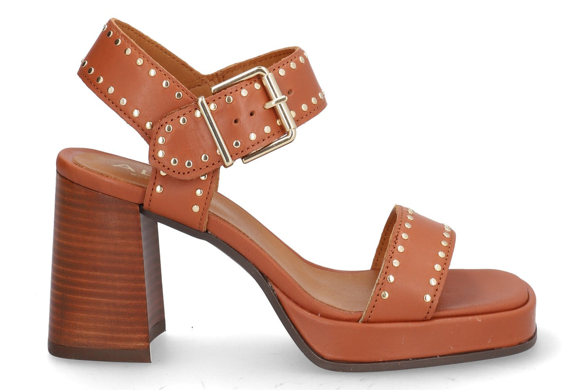 SANDALIA CHIARA CUERO 5127