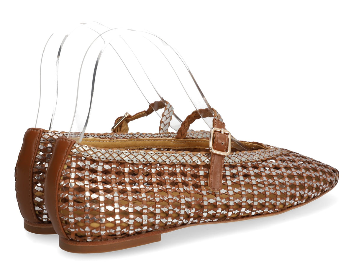 ZAPATO PRETTY PLATA 5551