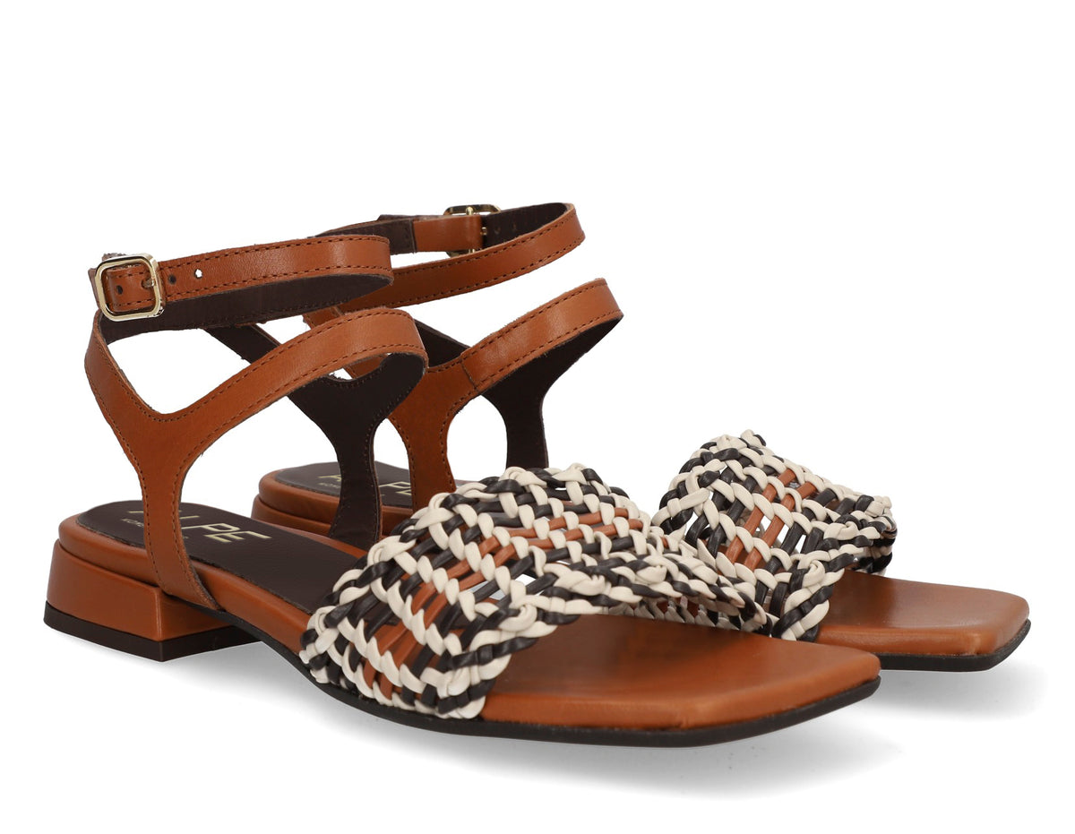 SANDALIA SAINT TROPEZ CUERO 5589
