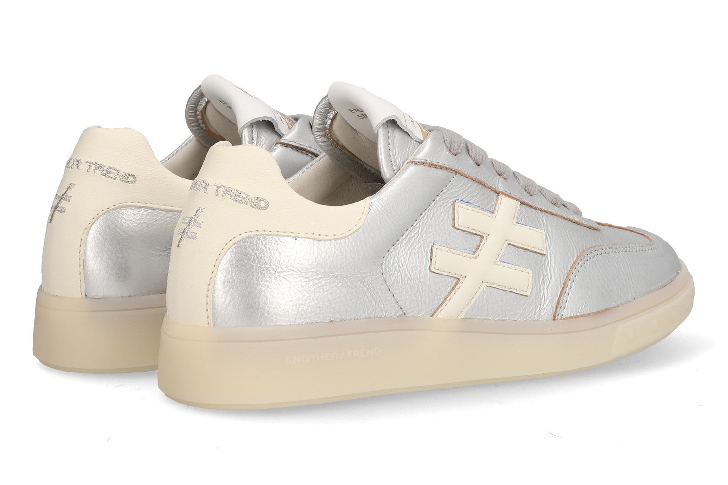ZAPATILLA ICONIC PLATA A038