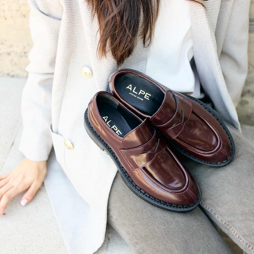 ZAPATO CHESTER BURDEOS 5330